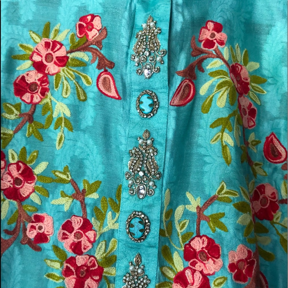 Beautiful tunic from Agha Noor